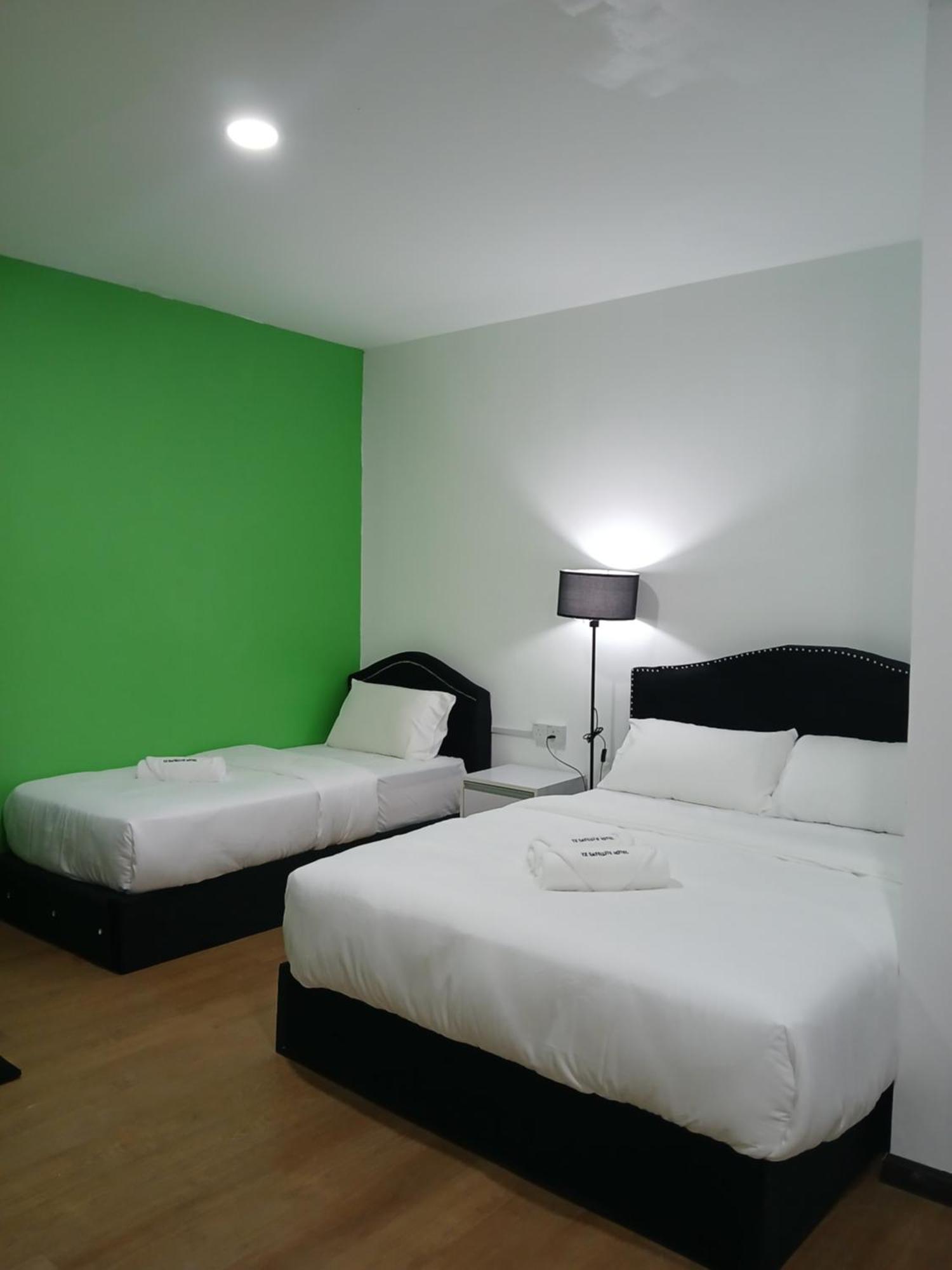 Tz Satellite Hotel, Кота-Бару Екстер'єр фото